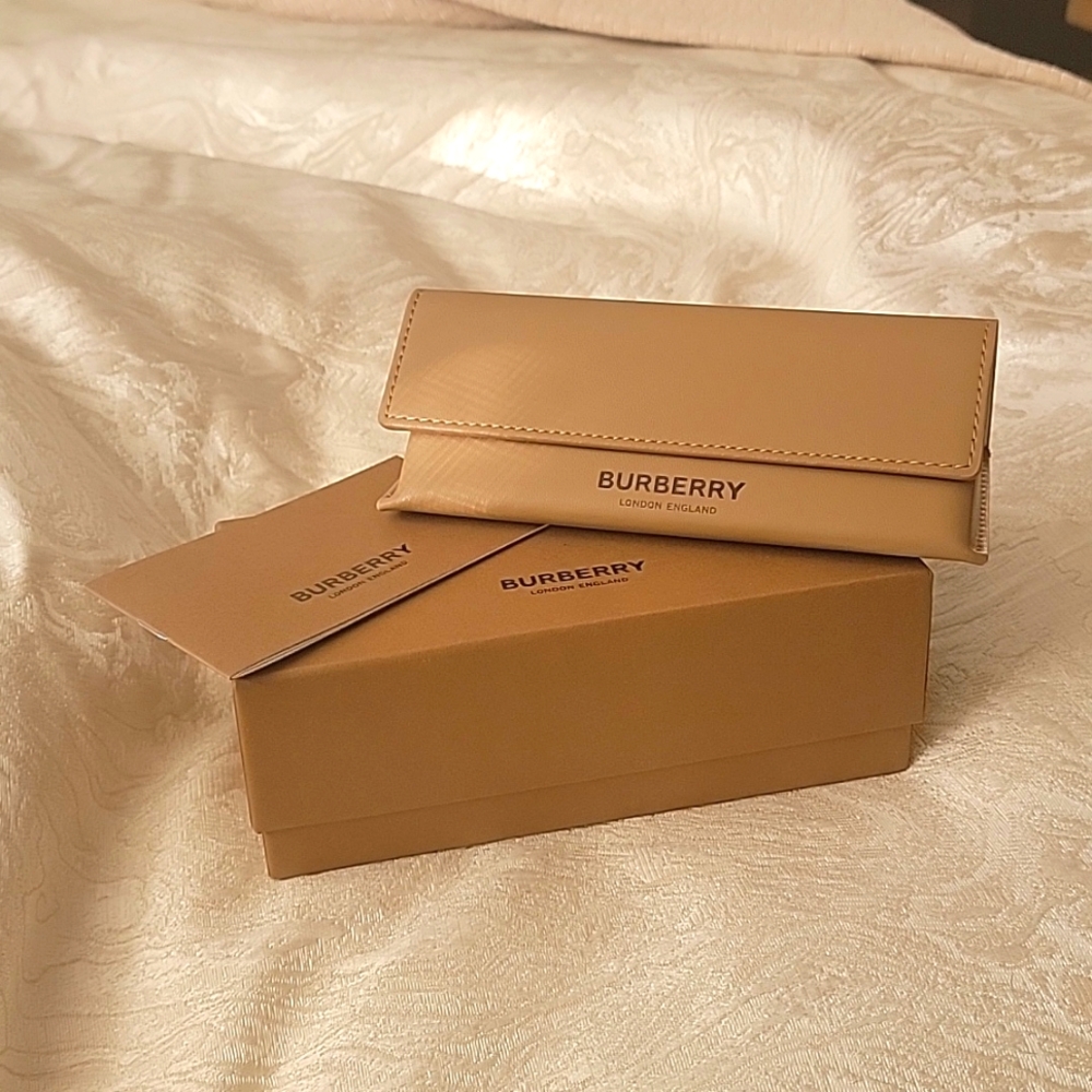 Burberry eyeglass case
